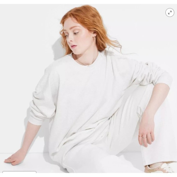 Women's Wild Fable Oversized Gray Sweatshirt M New With Tags - Picture 3 of 6